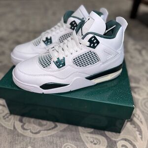 BRAND NEW AIR JORDAN 4 RETRO OXIDIZED GREEN